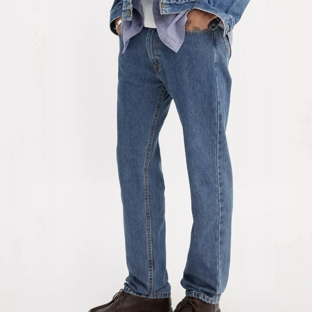 Levi's 505 Regular Fit Blue Jeans pants  Size 40 X 32 medium wash cotton *